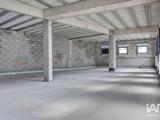 Vente  Local commercial de 155 m² à Saint Maximin la Sainte Baume 439 332 euros