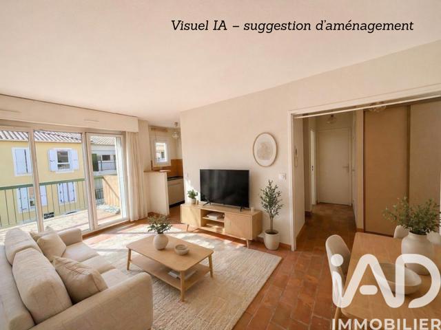 Vente  Appartement F2  de 45 m² à Cogolin 210 000 euros Réf: SFN-1972864