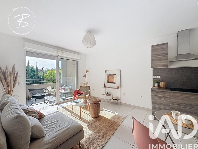 Vente  Appartement F2  de 37 m² à Six-Fours 210 000 euros Réf: SFN-1917238