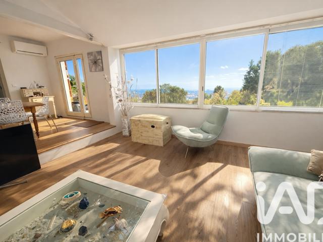 Vente  Appartement F3  de 55 m² à Toulon 480 000 euros Réf: SFN-1947658