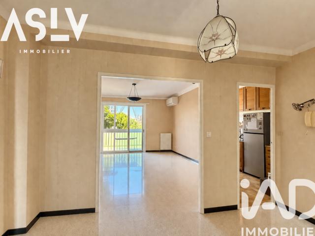 Vente  Appartement T4  de 70 m² à Toulon 145 000 euros Réf: SFN-1944961