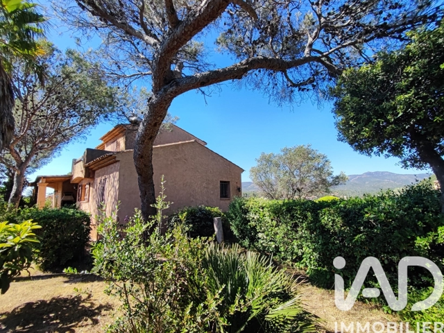 Vente  Maison de 140 m² à Saint Raphaël 580 000 euros Réf: SFN-1960024