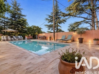 Vente  Maison de 120 m² à Saint Maximin la Sainte Baume 445 000 euros
