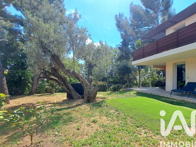 Vente  Appartement F3  de 67 m² à Toulon 335 000 euros Réf: SFN-2009462