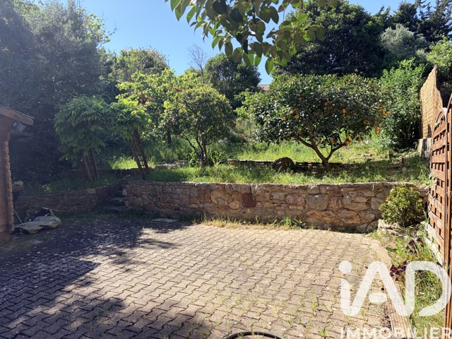 Vente  Appartement F2  de 50 m² à Hyères 268 000 euros Réf: SFN-2010893