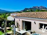 Vente  Maison de 98 m² à Roquebrune sur Argens 499 000 euros