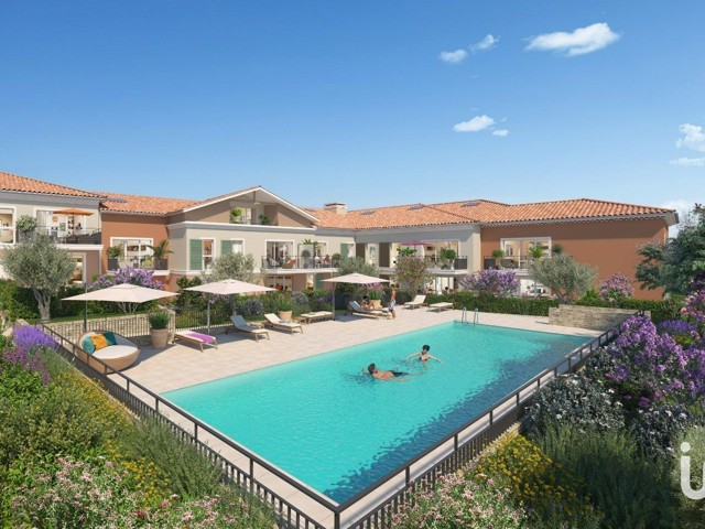 Vente  Appartement F4  de 90 m² à Cogolin 296 000 euros Réf: SFN-1105023-24