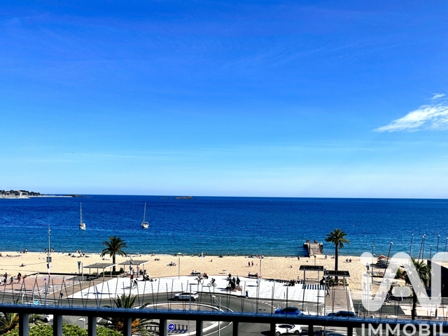Vente  Appartement T3  de 72 m² à Fréjus 998 000 euros Réf: SFN-2011321