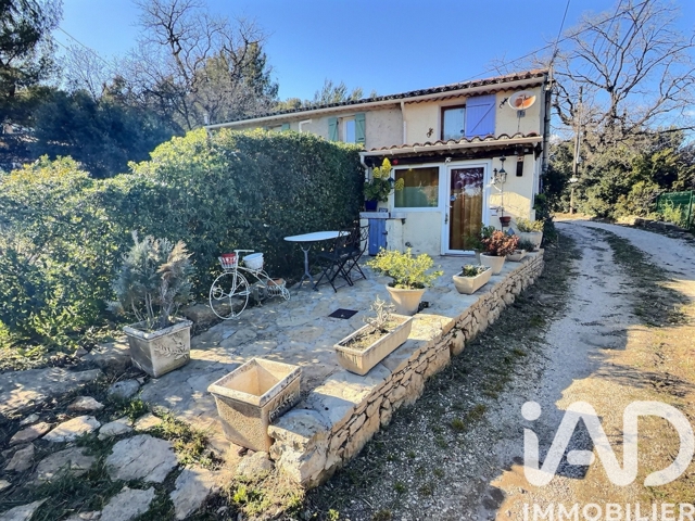 Vente  Maison de 36 m² à La Cadière d'Azur 180 000 euros Réf: SFN-1997548