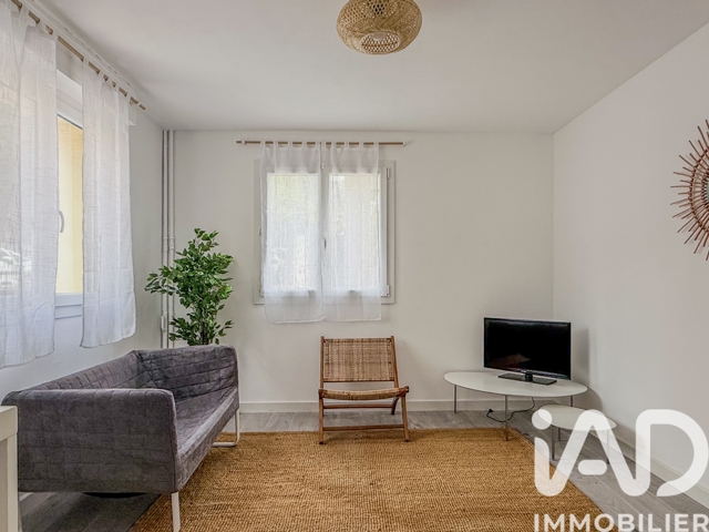 Vente  Appartement T3  de 58 m² à Toulon 175 000 euros Réf: SFN-2011415