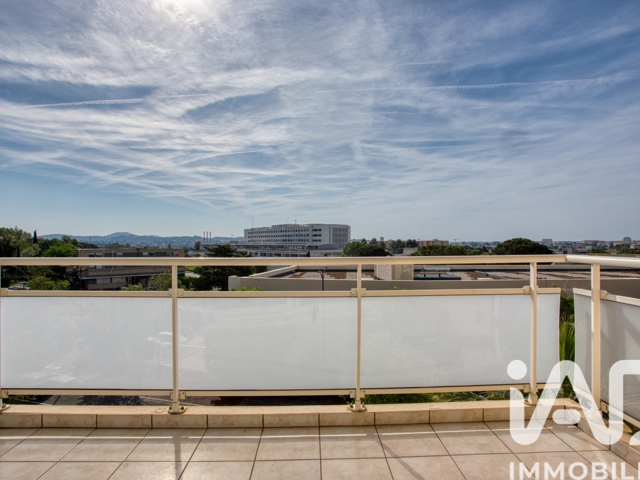 Vente  Appartement T2  de 37 m² à Fréjus 198 000 euros Réf: SFN-2013663