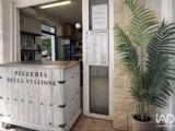 Vente  Local commercial de 27 m² à Bandol 149 000 euros