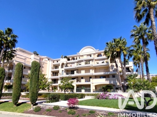 Vente  Appartement F3  de 70 m² à Hyères 435 000 euros Réf: SFN-1995245