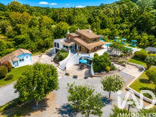 Vente  Maison de 264 m² à Cogolin 1 660 000 euros Réf: SFN-2016081