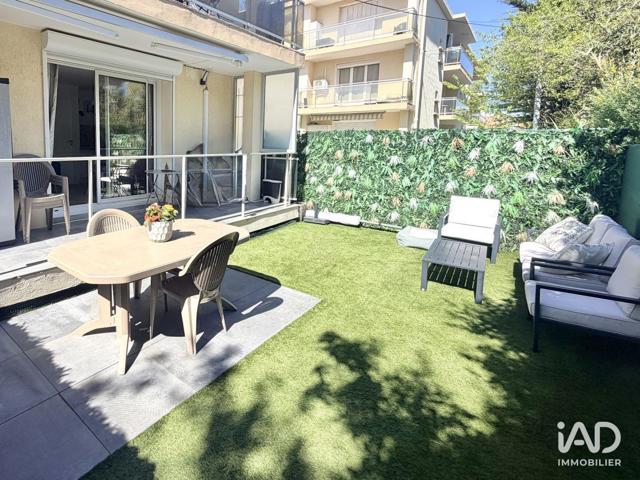 Vente  Appartement F2  de 34 m² à Six-Fours 249 900 euros Réf: SFN-2011597