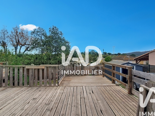 Vente  Terrain de 227 m² à Roquebrune sur Argens 189 000 euros Réf: SFN-2017610