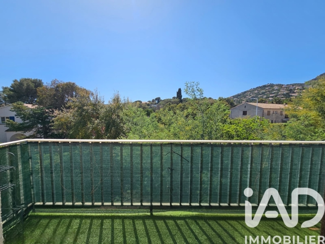 Vente  Appartement T2  de 42 m² à Cavalaire sur Mer 210 000 euros Réf: SFN-1970853