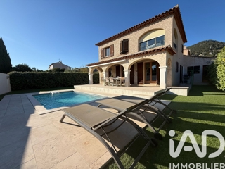 Vente  Maison de 133 m² à Carqueiranne 790 000 euros Réf: SFN-2017835