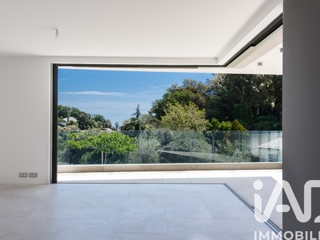 Vente  Appartement F3  de 86 m² à Les Adrets de l'Estérel 865 000 euros