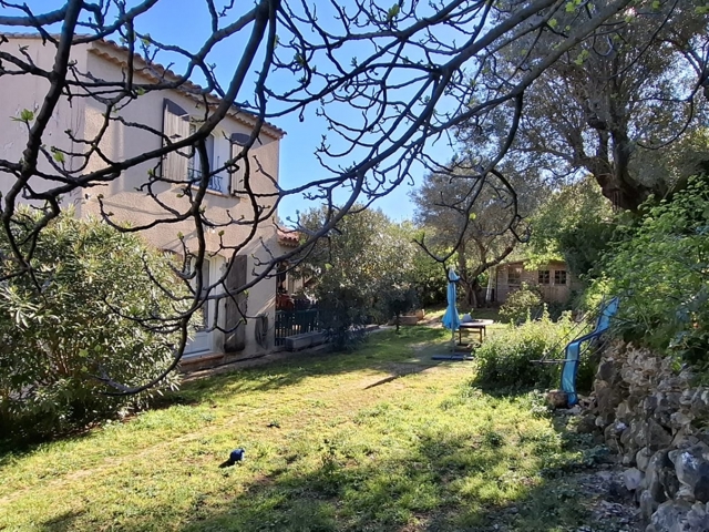 Vente  Maison de 183 m² à Toulon 665 000 euros Réf: SFN-2015866