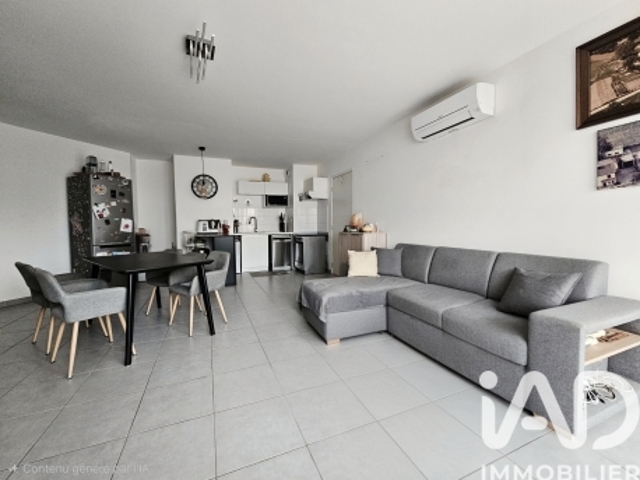 Vente  Appartement T2  de 58 m² à Toulon 150 000 euros Réf: SFN-2020074