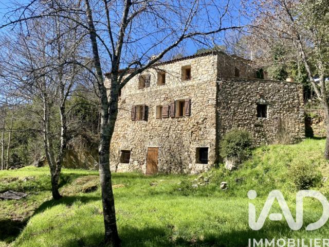 Vente  Maison de 195 m² à Flayosc 650 000 euros Réf: SFN-2020306