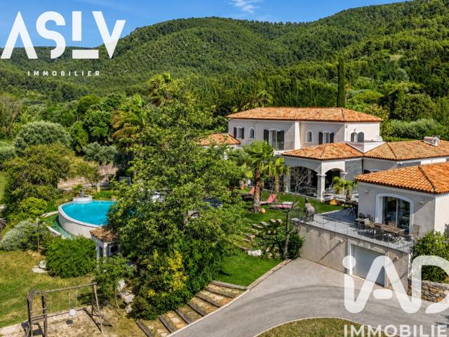 Vente  Maison de 330 m² à Sanary 3 190 000 euros Réf: SFN-2013724