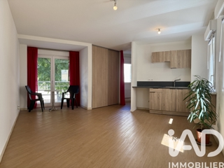 Vente  Appartement T2  de 45 m² à Toulon 159 000 euros Réf: SFN-2020203