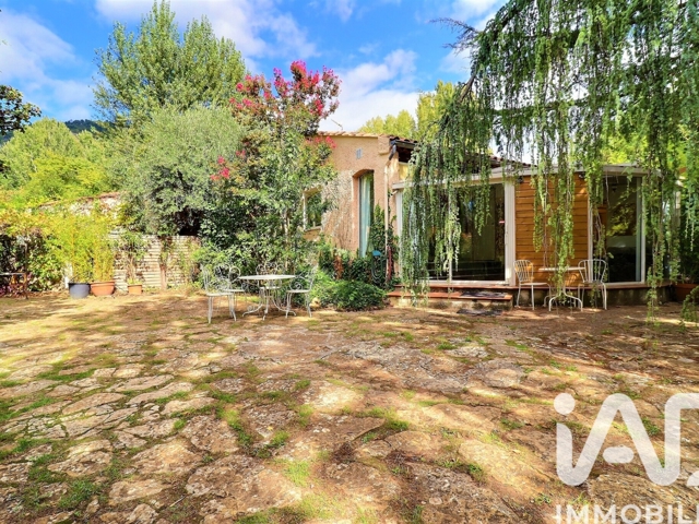 Vente  Maison de 174 m² à Signes 690 000 euros Réf: SFN-2019292