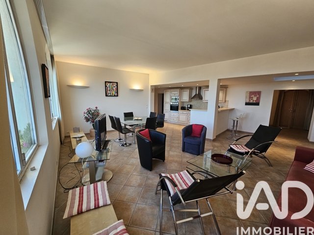 Vente  Appartement F3  de 103 m² à La Cadière d'Azur 367 500 euros Réf: SFN-2015202
