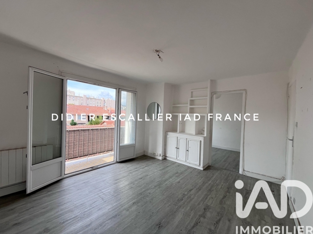 Vente  Appartement F3  de 50 m² à Toulon 120 000 euros Réf: SFN-2023095