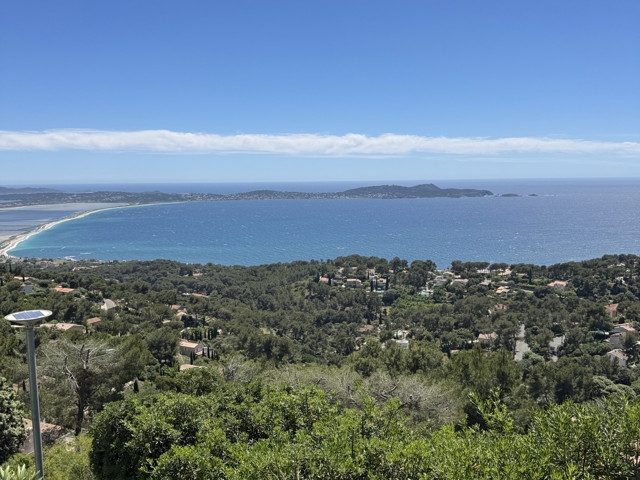 Vente  Studio de 26 m² à Hyères 201 000 euros Réf: SFN-2022549