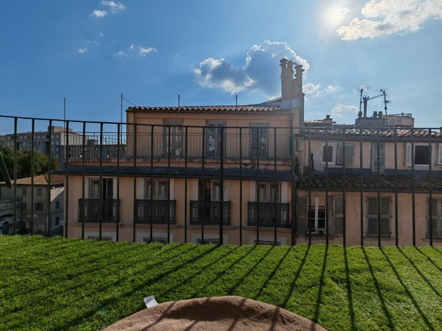 Vente  Appartement F2  de 26 m² à Toulon 95 000 euros Réf: SFN-2025999