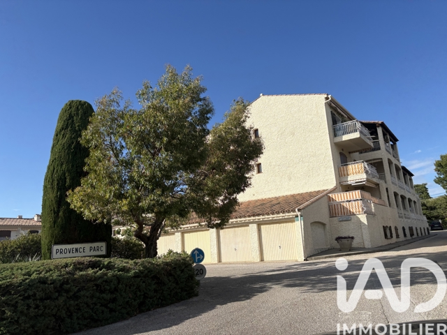 Vente  Studio de 27 m² à Saint Cyr Sur Mer 120 000 euros Réf: SFN-2026334