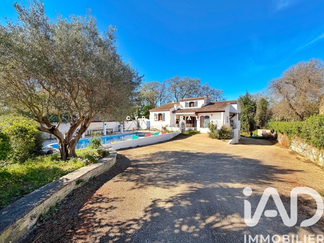Vente  Maison de 180 m² à Six-Fours 780 000 euros Réf: SFN-2022086