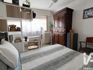 Vente  Studio de 26 m² à Hyères 67 800 euros Réf: SFN-2027262