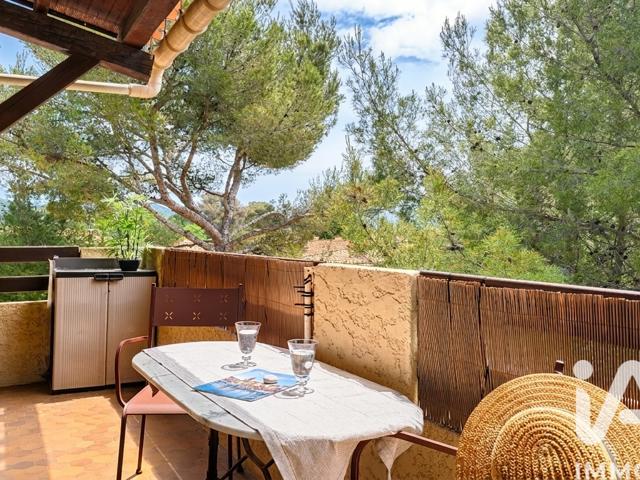 Vente  Appartement F2  de 41 m² à Sanary 285 000 euros Réf: SFN-2019203