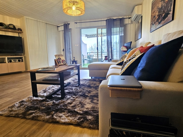 Vente  Appartement T3  de 73 m² à Cavalaire sur Mer 524 000 euros Réf: SFN-2025785