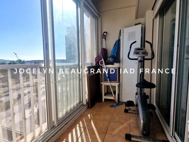 Vente  Appartement T3  de 61 m² à Toulon 110 000 euros Réf: SFN-2018917