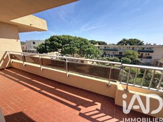 Vente  Appartement F2  de 46 m² à Six-Fours 235 000 euros Réf: SFN-2033038