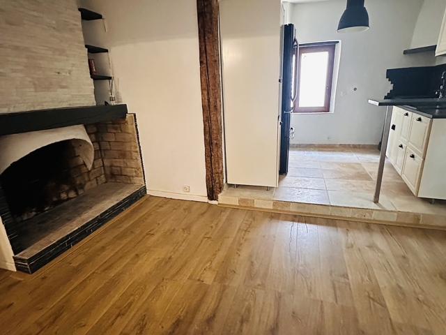 Vente  Appartement F2  de 39 m² à Bargemon 95 000 euros Réf: SFN-2034645