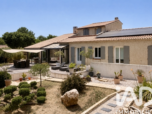 Vente  Maison de 220 m² à Saint Maximin la Sainte Baume 778 000 euros Réf: SFN-2036094