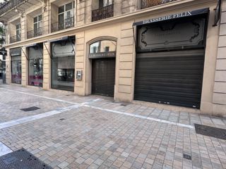 Vente  Local commercial de 265 m² à Toulon 1 350 000 euros Réf: SFN-1717352