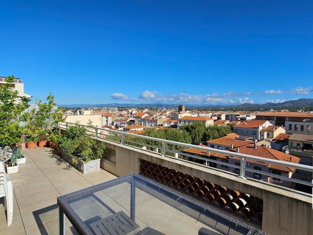 Vente  Appartement T4  de 108 m² à Saint Raphaël 723 000 euros Réf: SFN-1829531