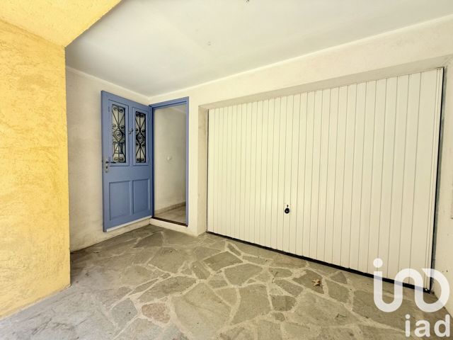Vente  Maison de 138 m² à Collobrières 250 000 euros Réf: SFN-1836393