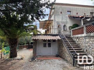 Vente  Maison de 213 m² à Callian 430 000 euros