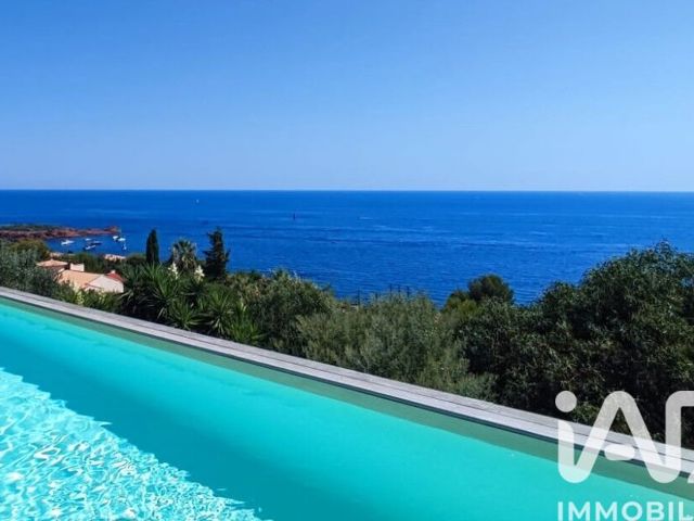 Vente  Maison de 215 m² à Saint Raphaël 1 890 000 euros Réf: SFN-1824342