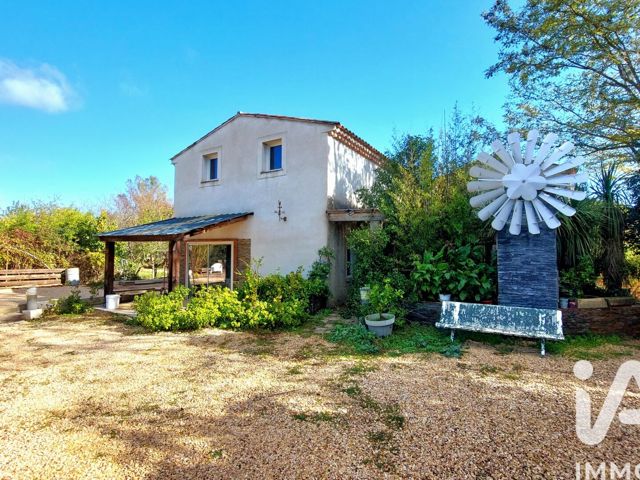 Vente  Maison de 253 m² à Néoules 679 000 euros Réf: SFN-1880216
