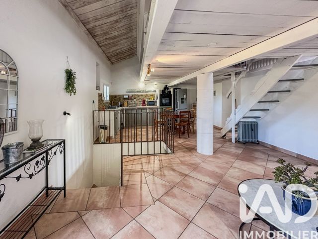 Vente  Appartement T3  de 79 m² à Claviers 124 000 euros Réf: SFN-1892906
