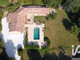 Vente  Maison de 192 m² à Néoules 649 000 euros